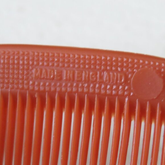 Vintage 6-Piece Travel Manicure Set with Cameo Decor and Mirror Made In England - Picture 7 of 11